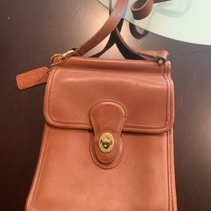 Vintage Mini Coach light tan crossbody bag